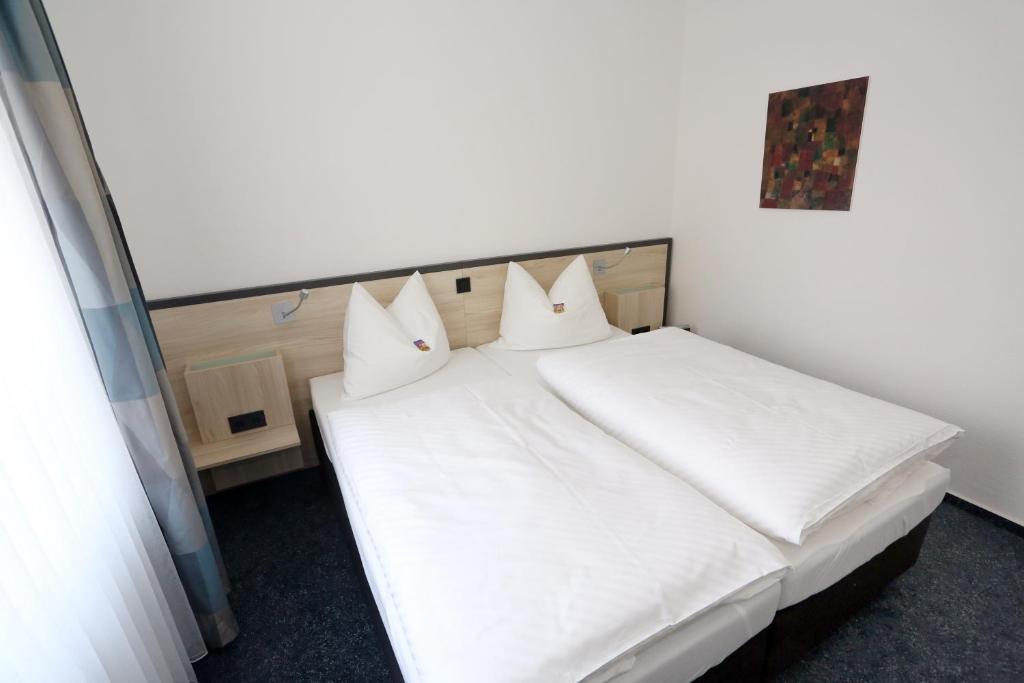Hotel 7 Saeulen Gmbh Dessau-Rosslau 객실 사진